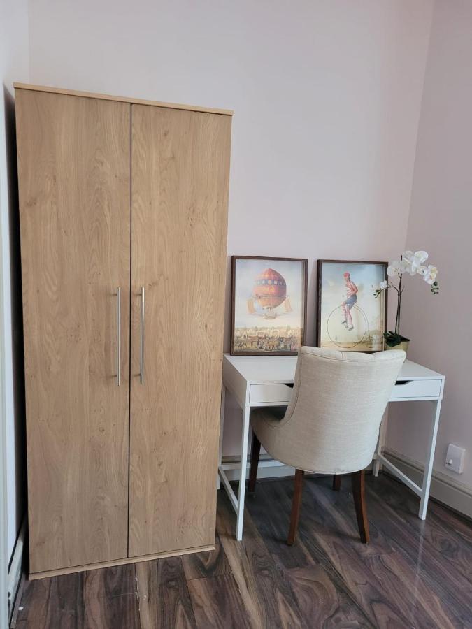 43 Kimberly Road Apartment London Eksteriør billede