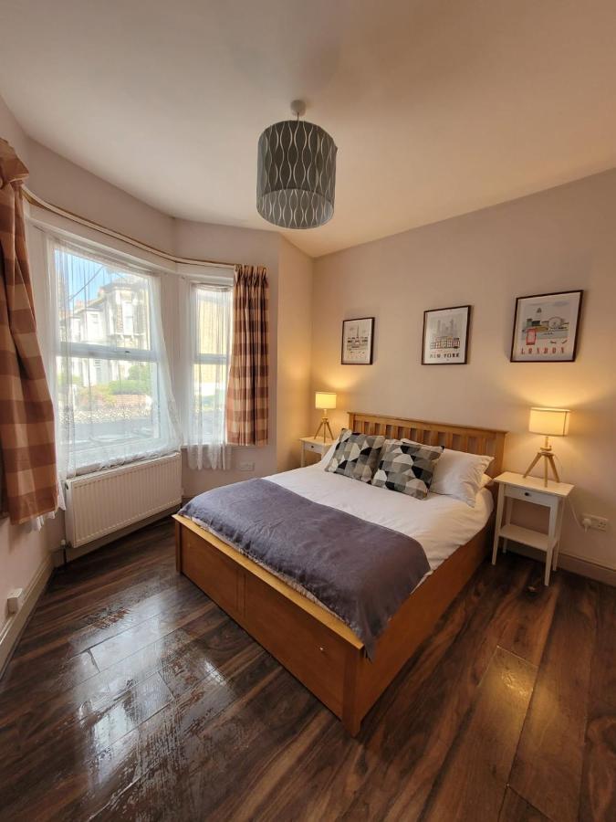 43 Kimberly Road Apartment London Eksteriør billede
